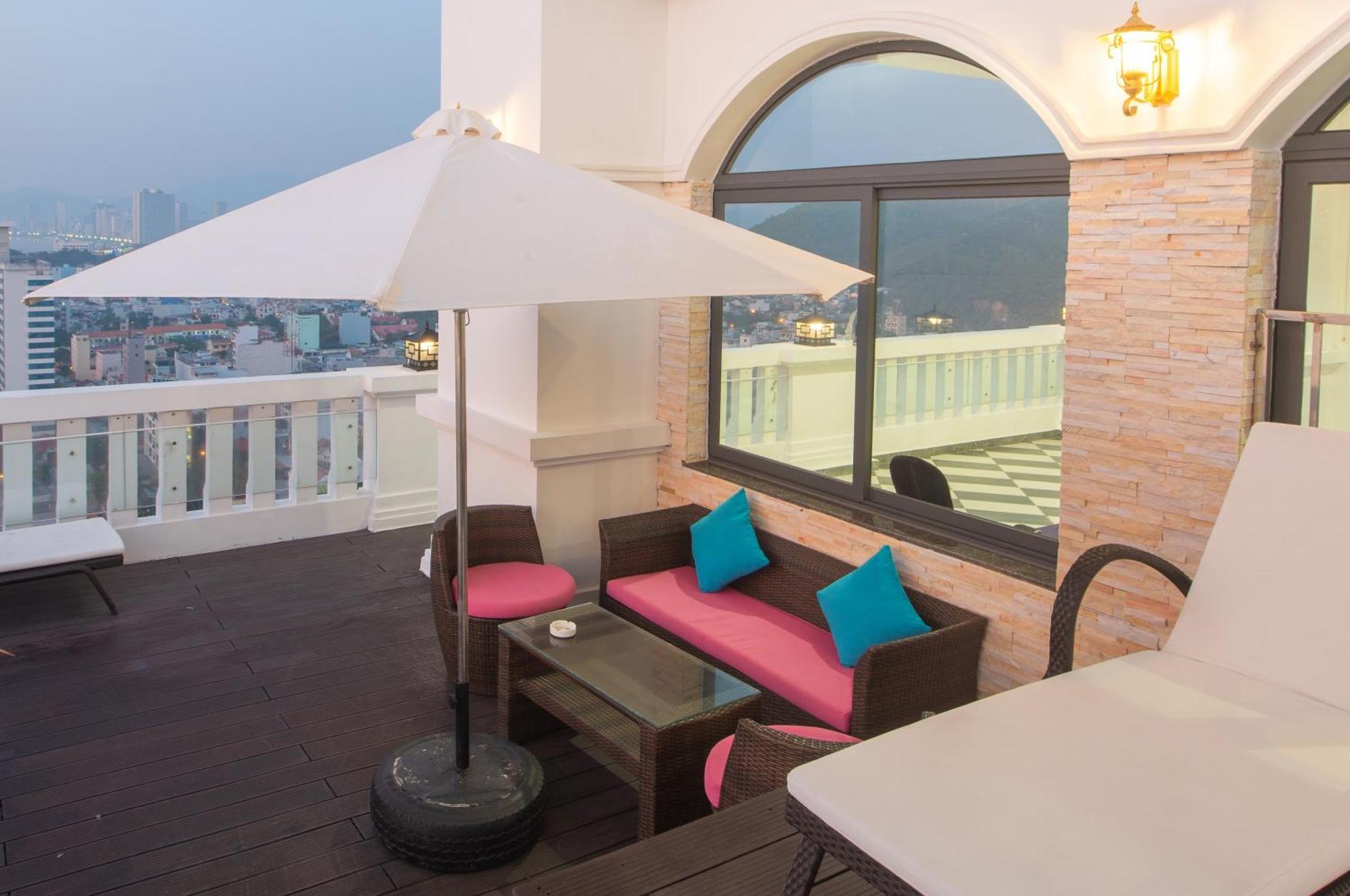 Daphovina Hotel Nha Trang Luaran gambar