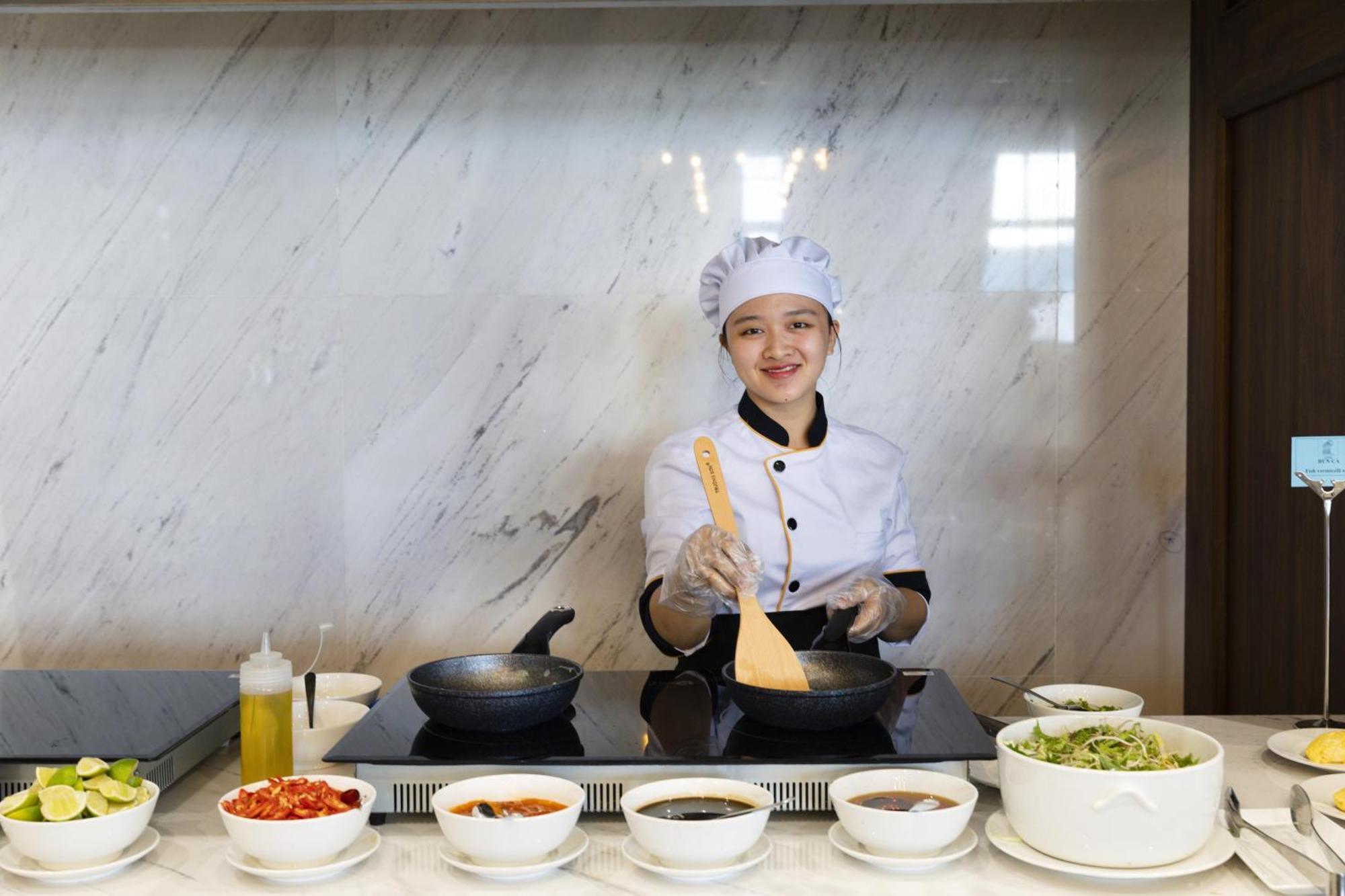 Daphovina Hotel Nha Trang Luaran gambar