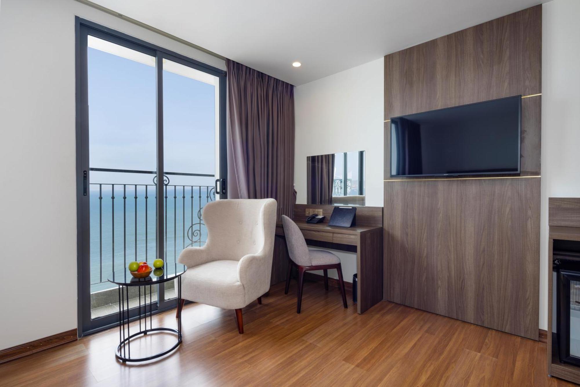 Daphovina Hotel Nha Trang Luaran gambar
